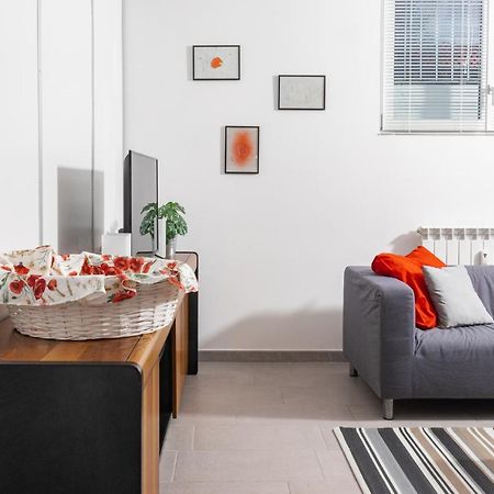 Staurenghi Red Apartment Varese Eksteriør bilde